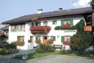 Ferienwohnung Kr&uuml;n Ferienwohnungen Blumenwinkel picture 1